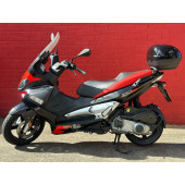 Aprilia SR MAX 300, 2015, Rebuild engine top end with Malossi (extra 3 KW), Looks very good and ride well, registered  until 26/04/2025, 39764km, $52 per week for 30 months, NO DEPOSIT.