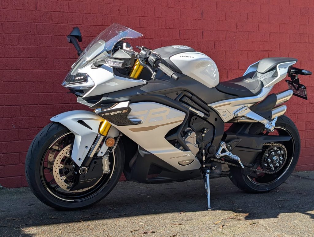 CFMOTO 750SRS, 2026, 1114km only, First service done, registered until 14/07/2027, under factory warranty.
